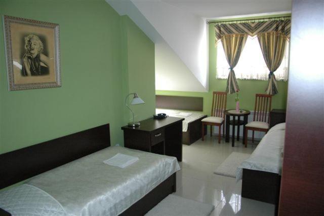 Adria Hotel Bierun Nowy Kamer foto